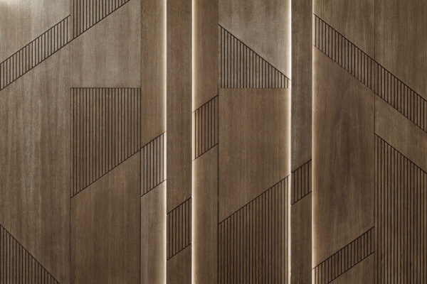 Design geometric elegant pe panouri de lemn. Design geometric elegant pe panouri de lemn.