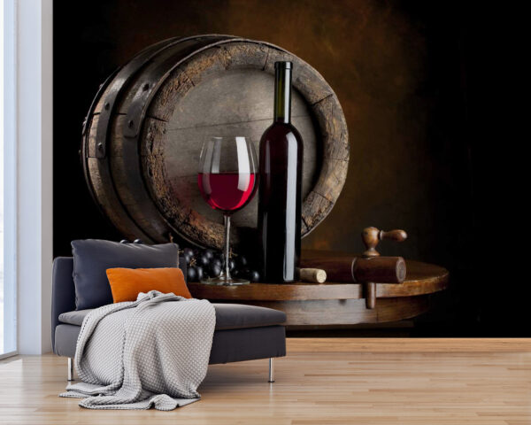 Sticlă de vin și pahar pe o masă Sticlă de vin și pahar pe o masă