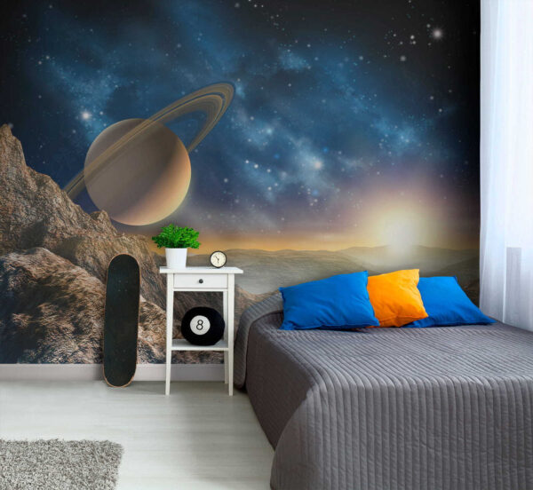 Planetă cu inele pe cer Planetă cu inele pe cer