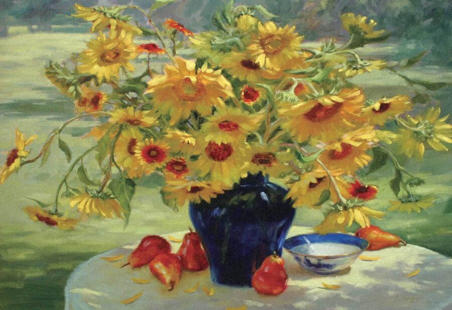 Pictura unui vas cu flori galbene și fructe