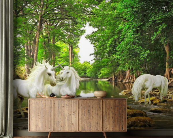 Grup de unicorni albi într-un râu Grup de unicorni albi într-un râu