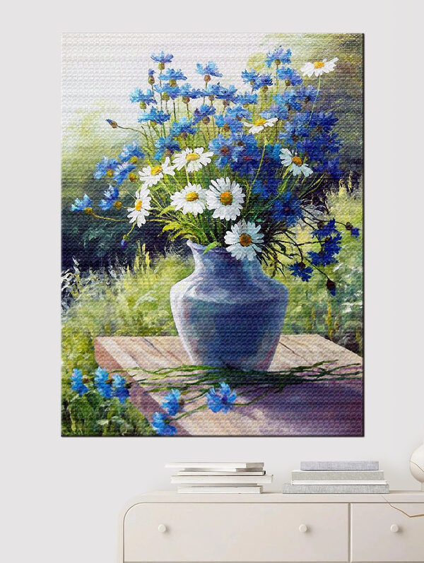 O pictură de o vază de flori O pictură de o vază de flori