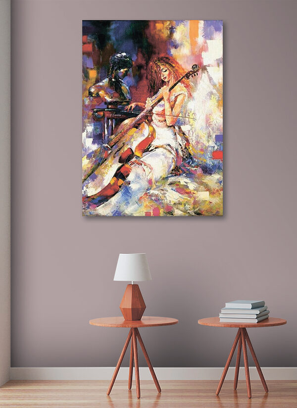 O femeie care cântă la violoncel O femeie care cântă la violoncel