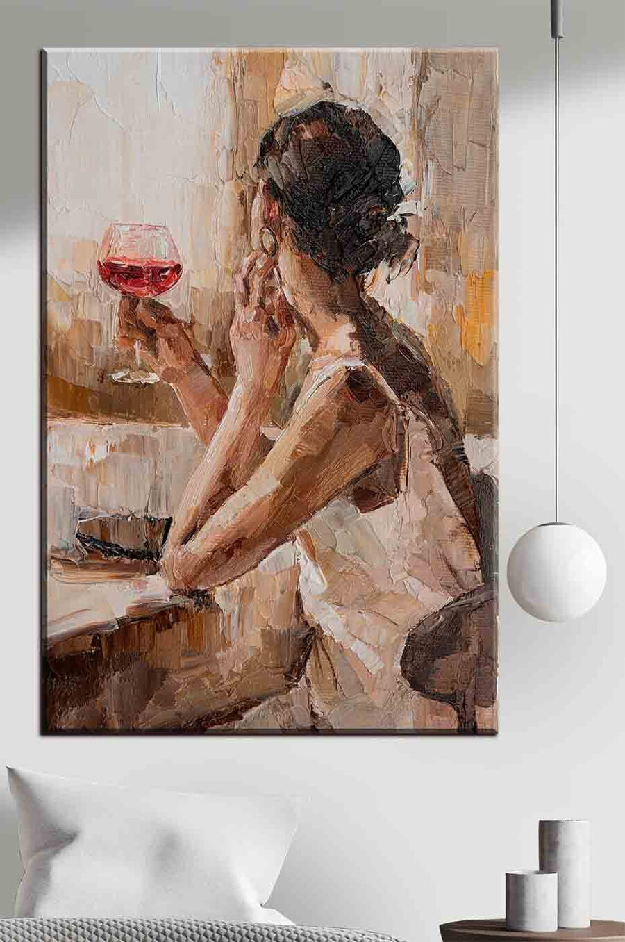 O pictură a unei femei care ține un pahar de vin O pictură a unei femei care ține un pahar de vin