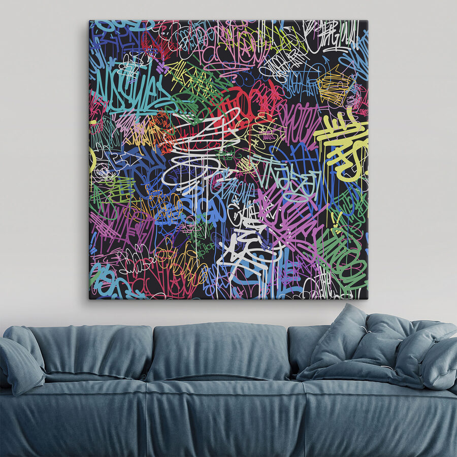 Un graffiti colorat pe un fundal negru Un graffiti colorat pe un fundal negru