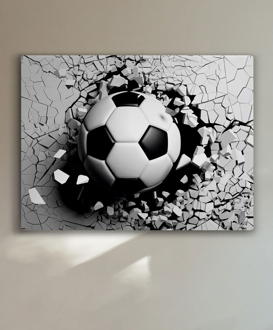 O minge de fotbal care trece printr-un zid O minge de fotbal care trece printr-un zid