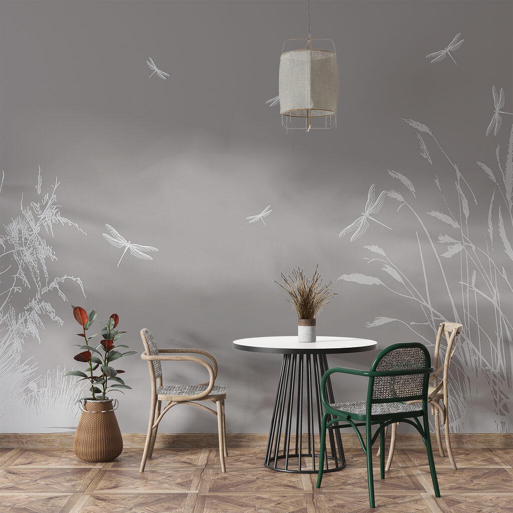 A dragonflies flying in the sky