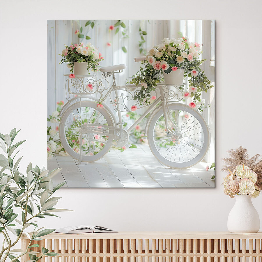 Bicicletă albă cu flori pe ea Bicicletă albă cu flori pe ea