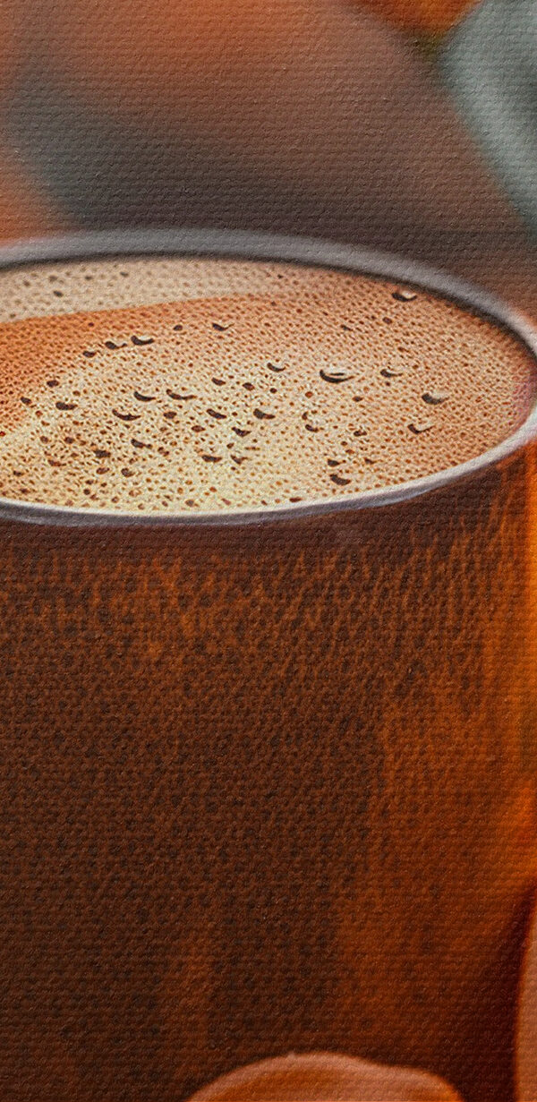 Ceașcă de cafea și flori portocalii Ceașcă de cafea și flori portocalii