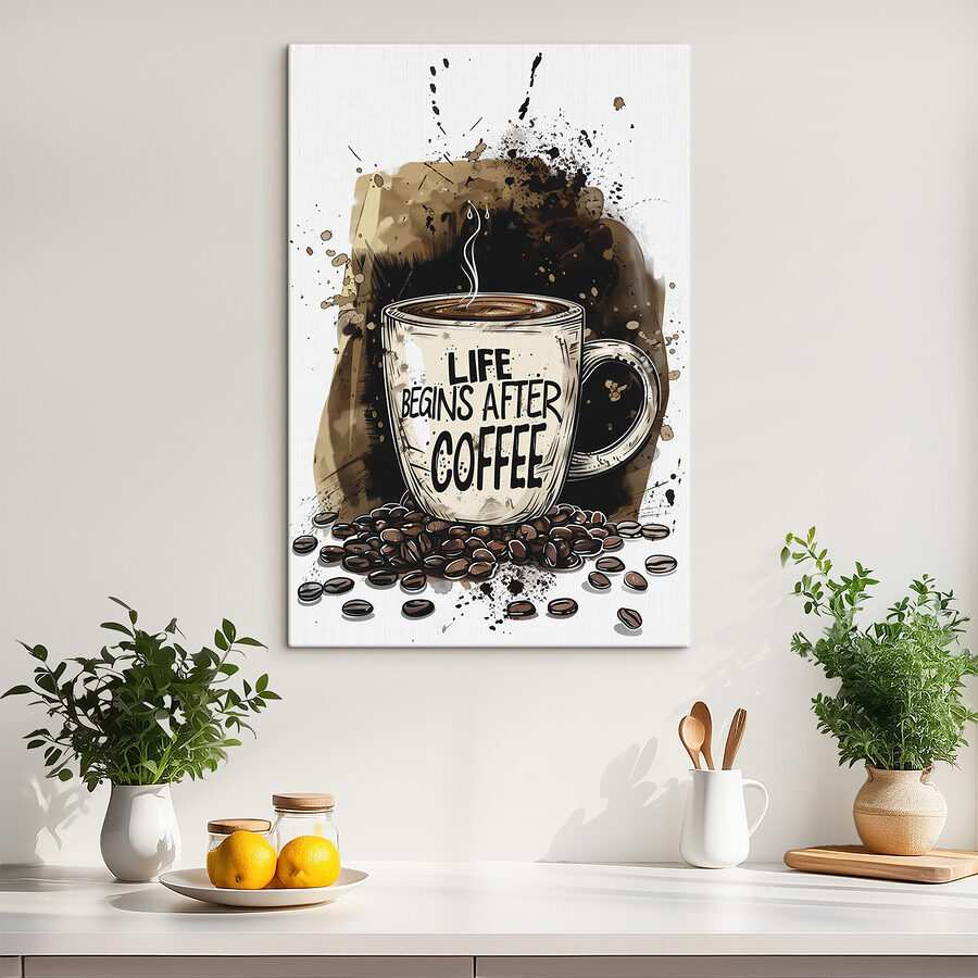 Cană de cafea cu un lichid aburit în ea Cană de cafea cu un lichid aburit în ea