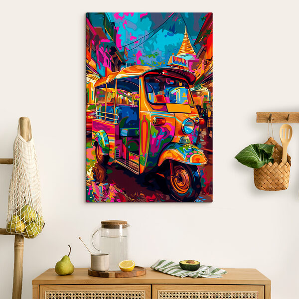 Tuk colorat pe o stradă Tuk colorat pe o stradă