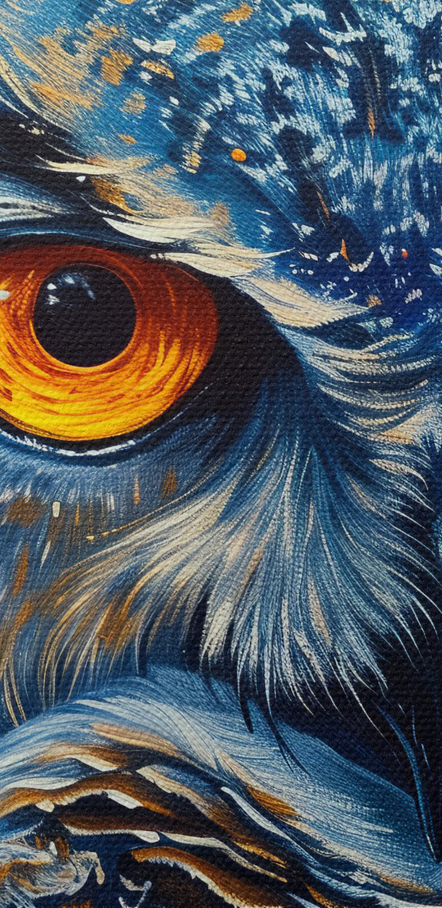 O bufniță cu ochi portocalii