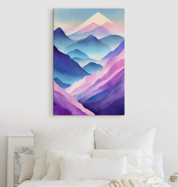 Pictura de munți cu culori violet și albastru Pictura de munți cu culori violet și albastru