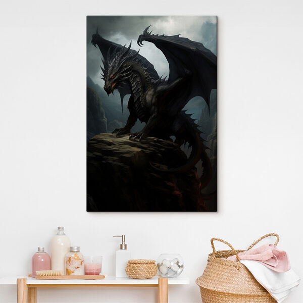 Dragon negru pe o stâncă Dragon negru pe o stâncă