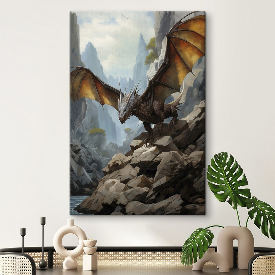 Dragon pe un deal stâncos