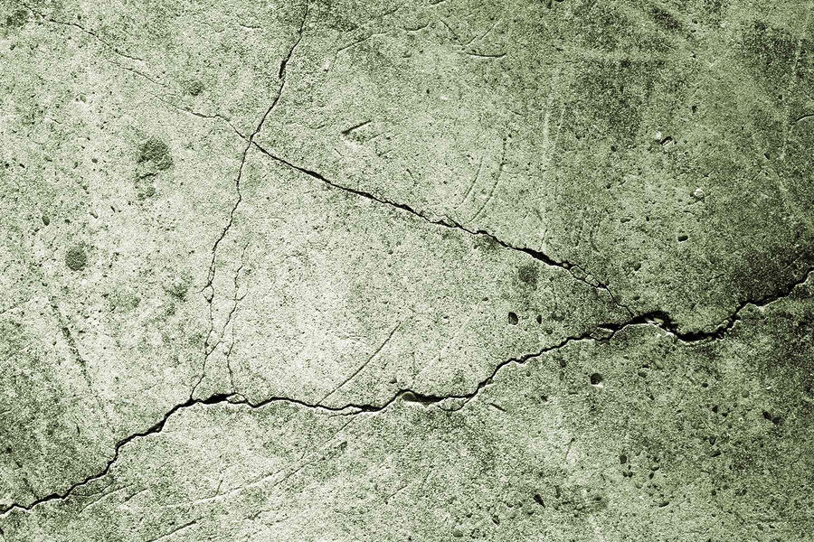 Suprafață crăpată cu textură subtilă