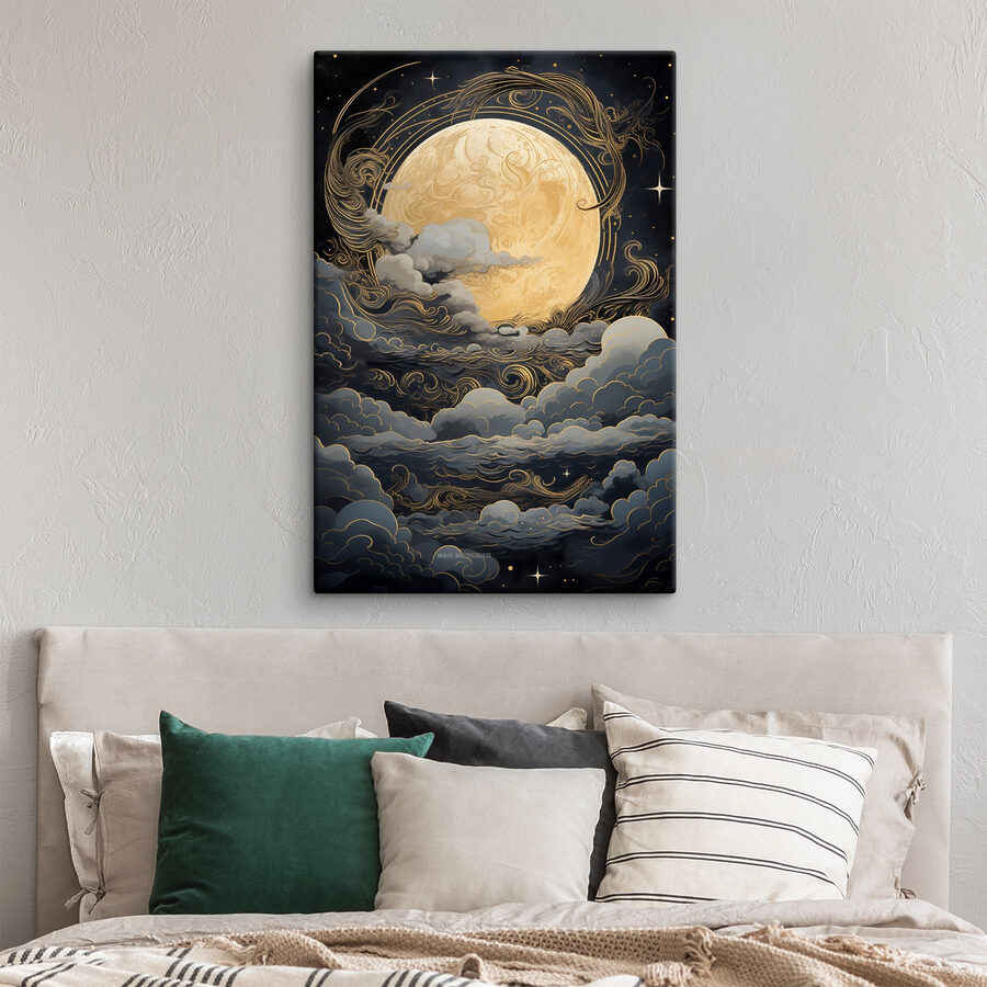 Luna în nori