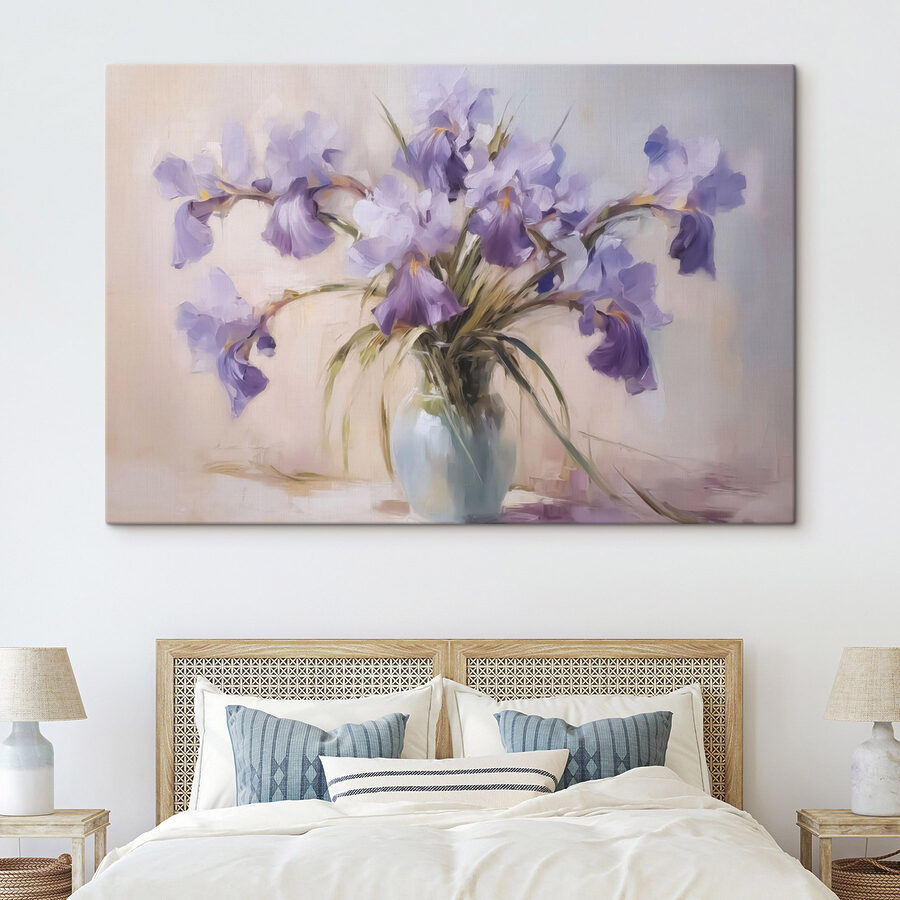 Pictura de flori violet într-o vază