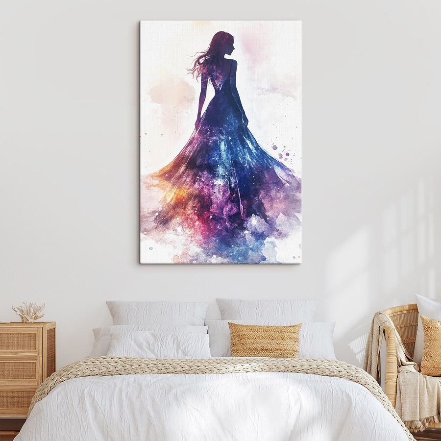 Femeie în rochie