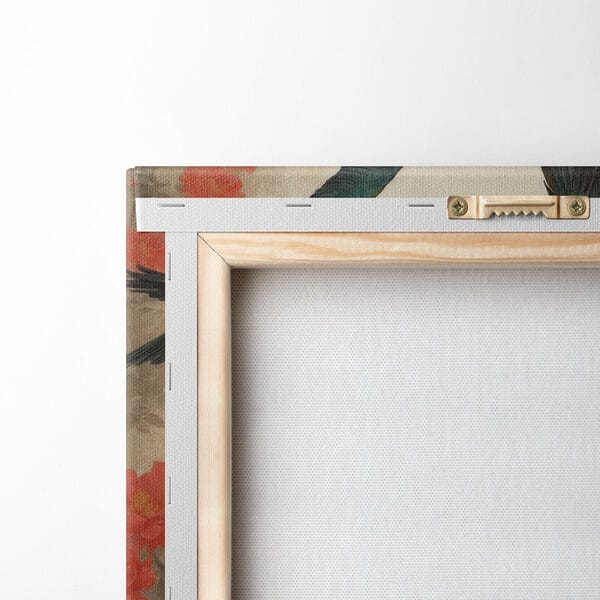 Femeie într-un kimono cu flori și păsări Femeie într-un kimono cu flori și păsări