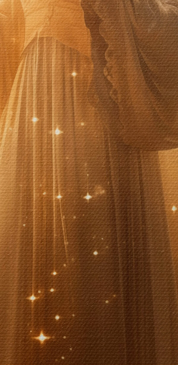 Femeie în rochie albă Femeie în rochie albă