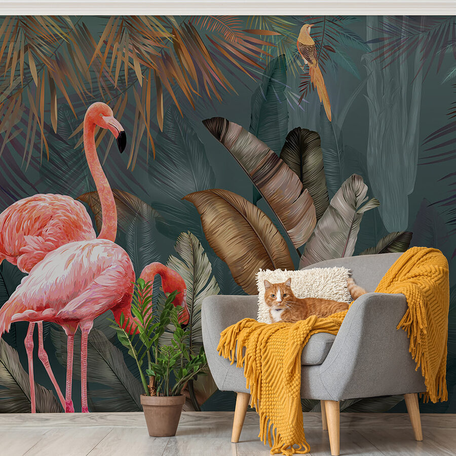 Flamingo roz și o pasăre într-o pădure