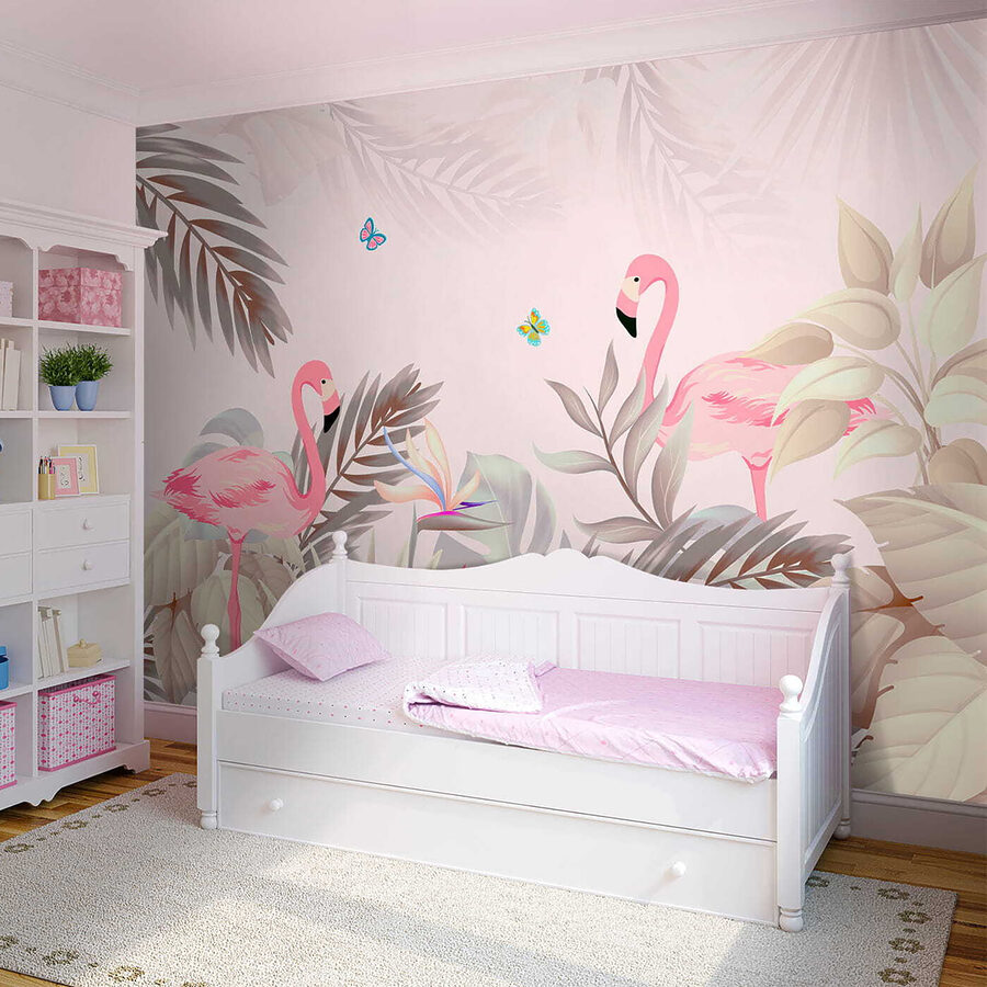 Flamingo roz și flori