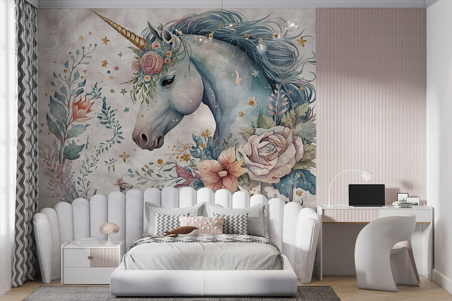 Unicorn cu flori și frunze