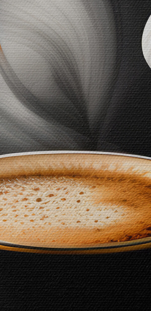 O ceașcă de cafea și o floare O ceașcă de cafea și o floare