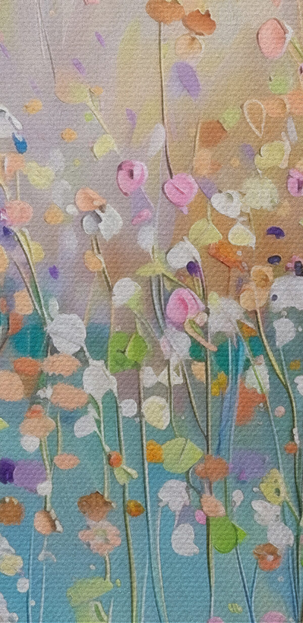 O pictură de flori pe un fundal albastru s38426pzvl 600x1231 - O pictură de flori pe un fundal albastru