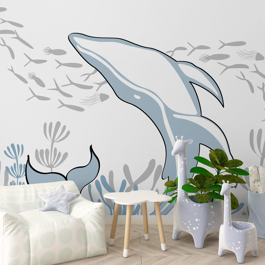 Delfin înotând în ocean Delfin înotând în ocean