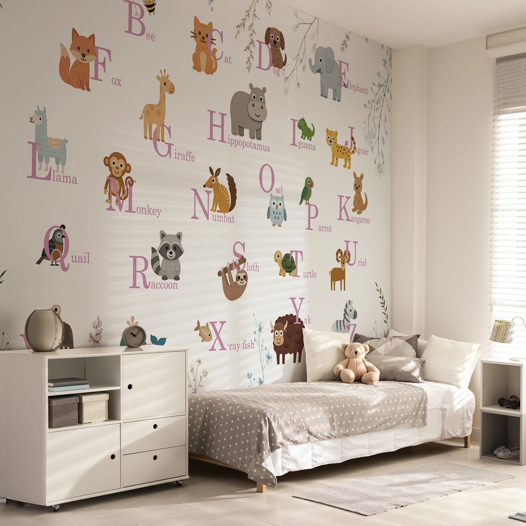 Wallpaper with animals and letters Wallpaper with animals and letters