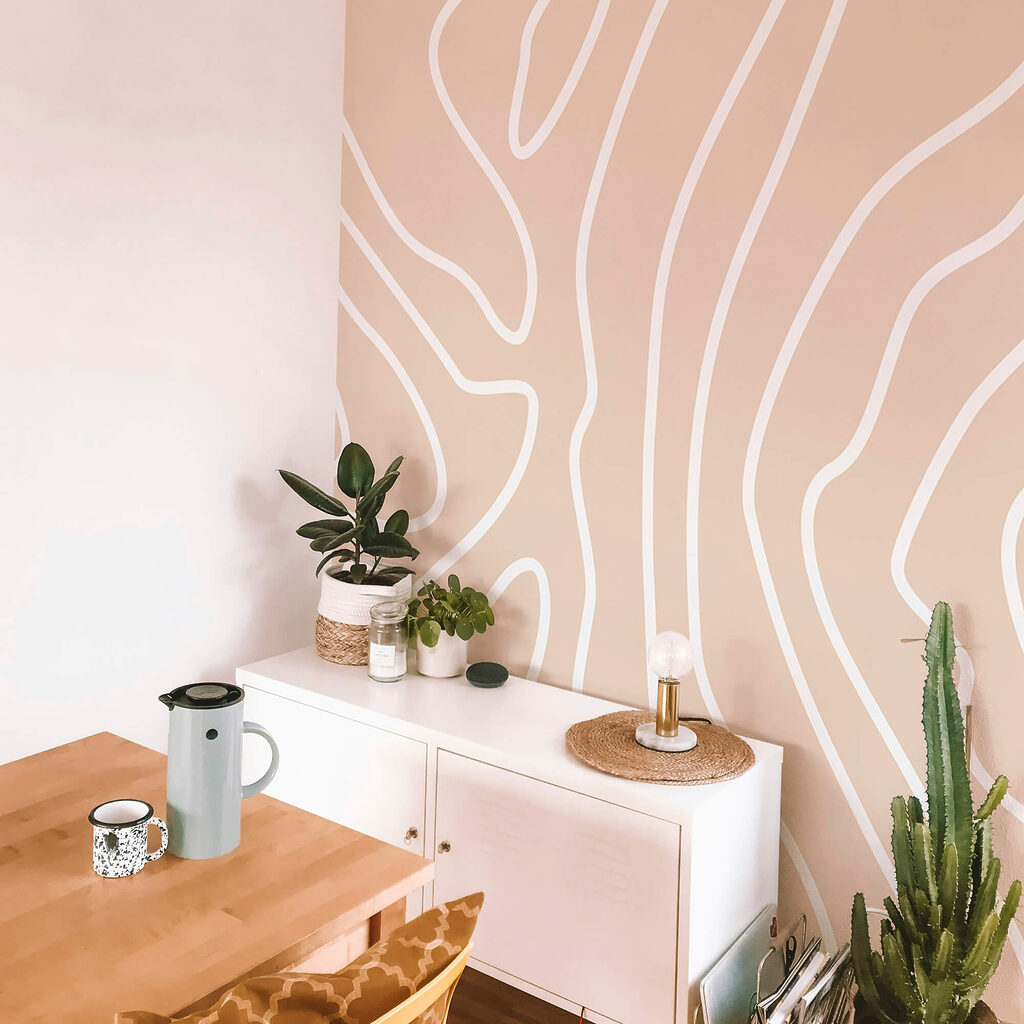 Linii albe pe un fundal roz