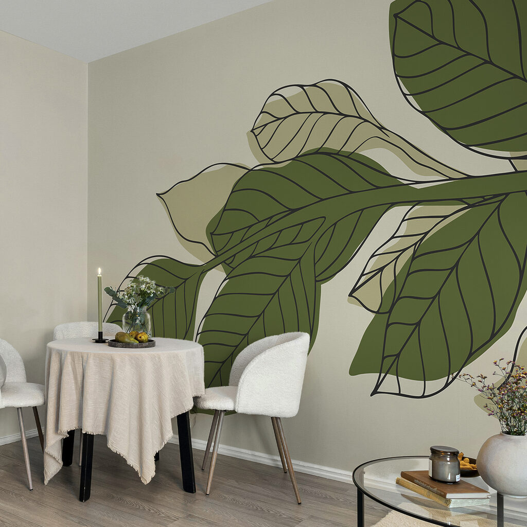 Plantă cu frunze verzi cu linii negre