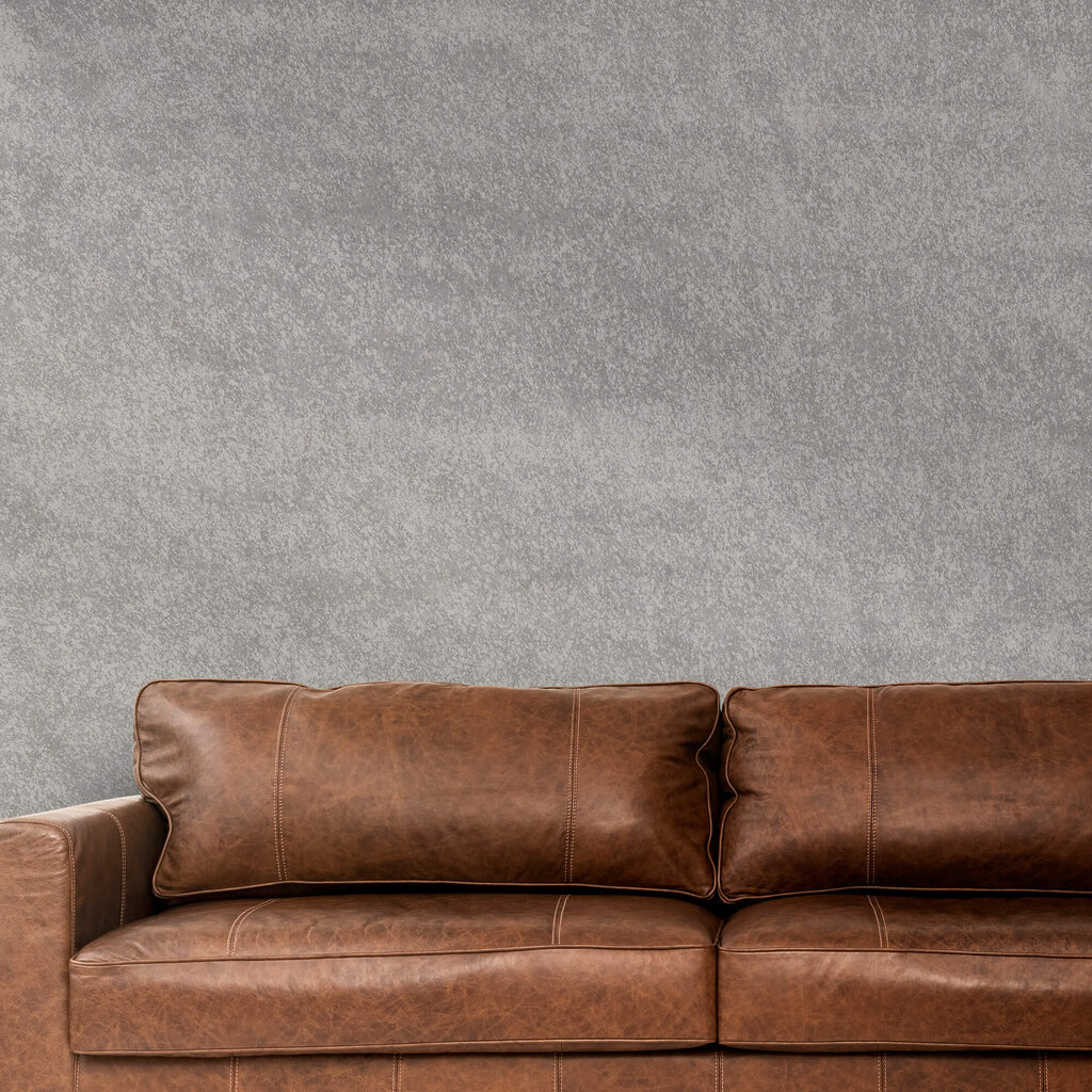 Nuvelele delicate creează o atmosferă liniștită