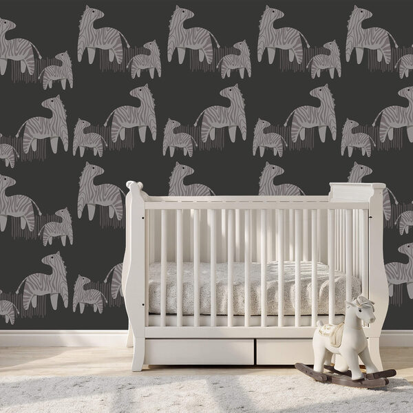 Model cu cai pe fundal negru