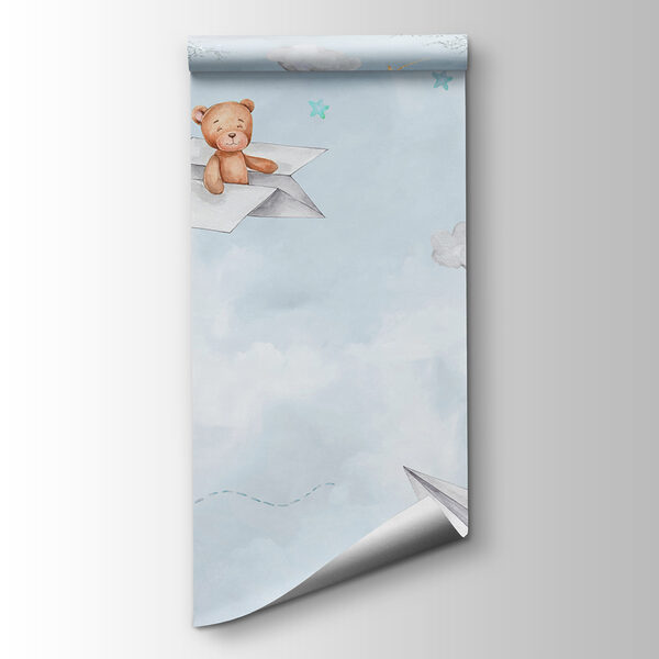 A paper planes and teddy bears