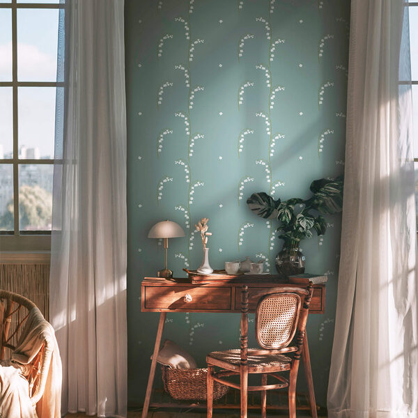 Model cu flori albe pe fond albastru