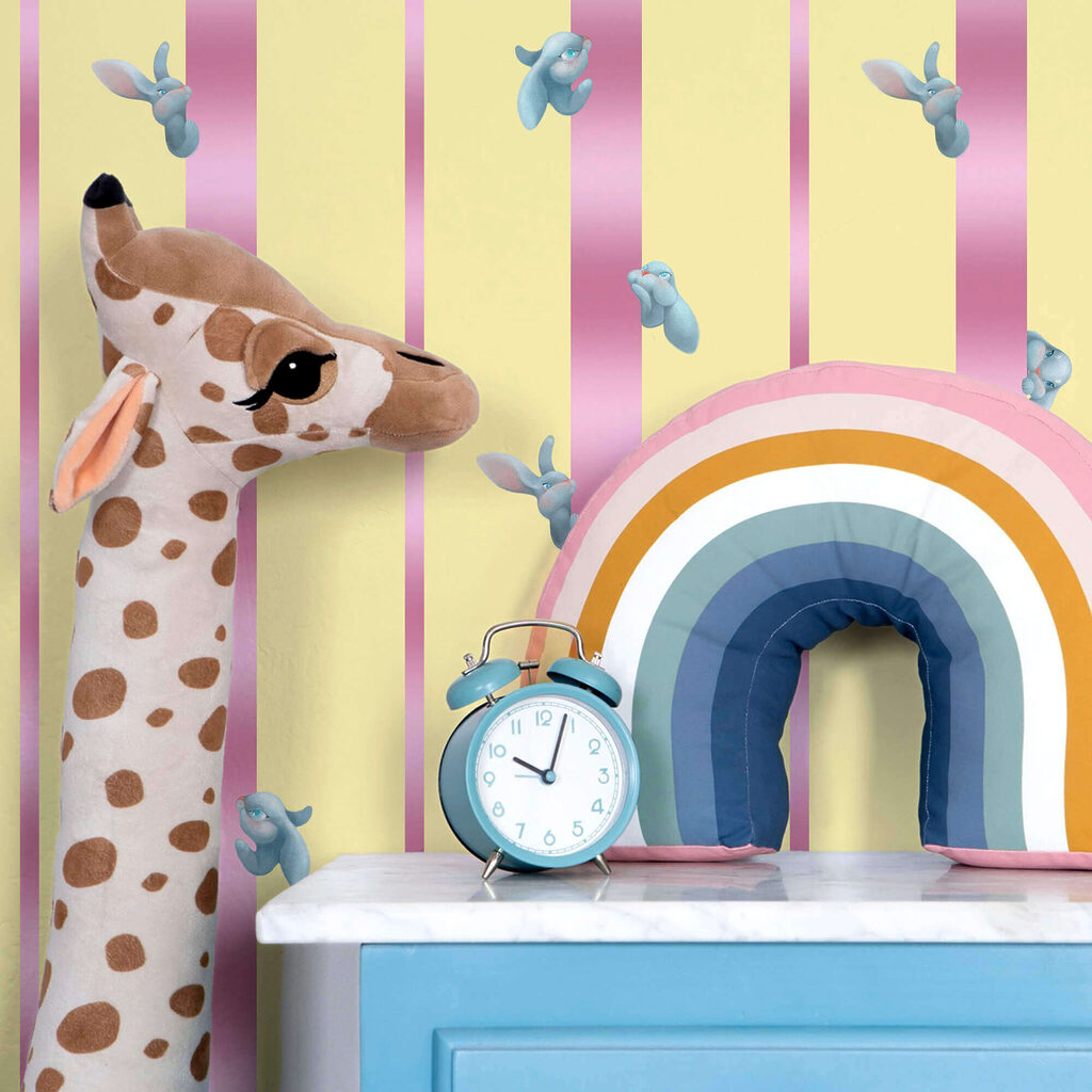 Fundal cu dungi roz și galbene, cu păsări și funde