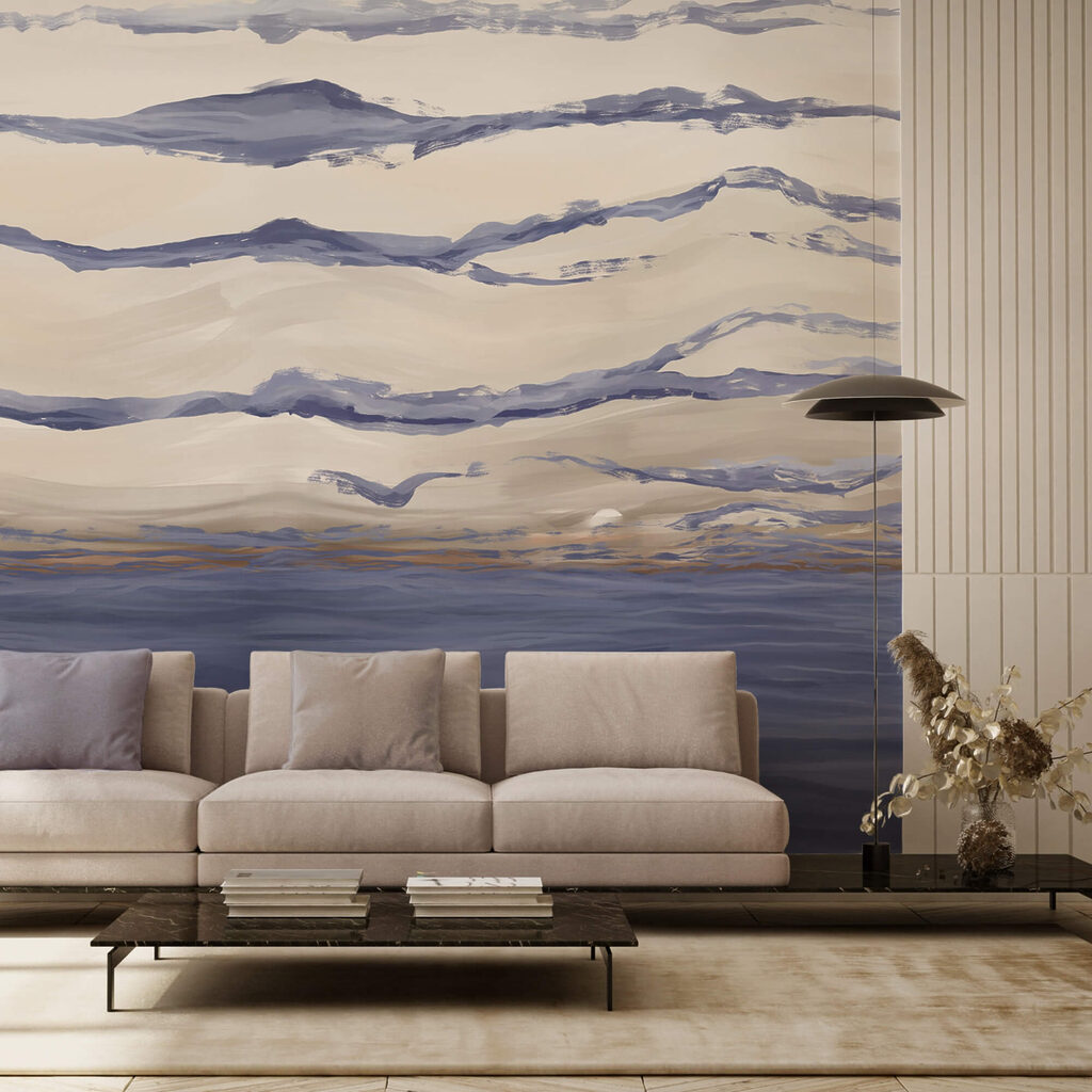 Apă cu valuri și păsări zburând