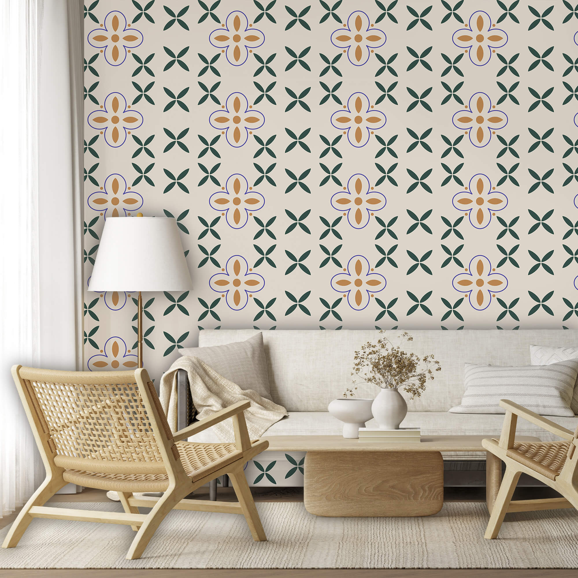 Model cu flori pe fond alb