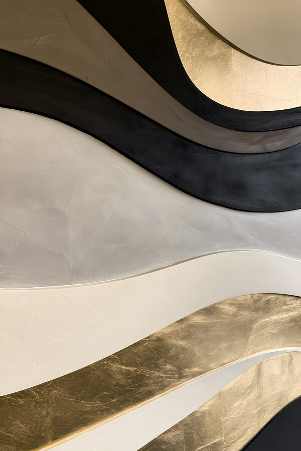 Fluid lines in a dynamic composition