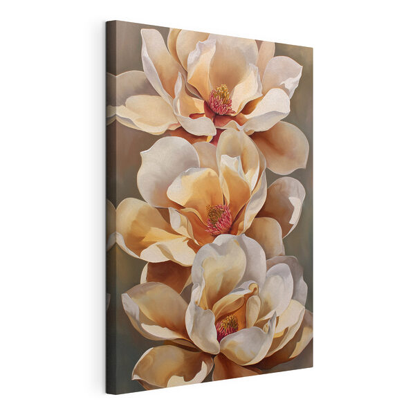 Soft blooms in warm tones Soft blooms in warm tones