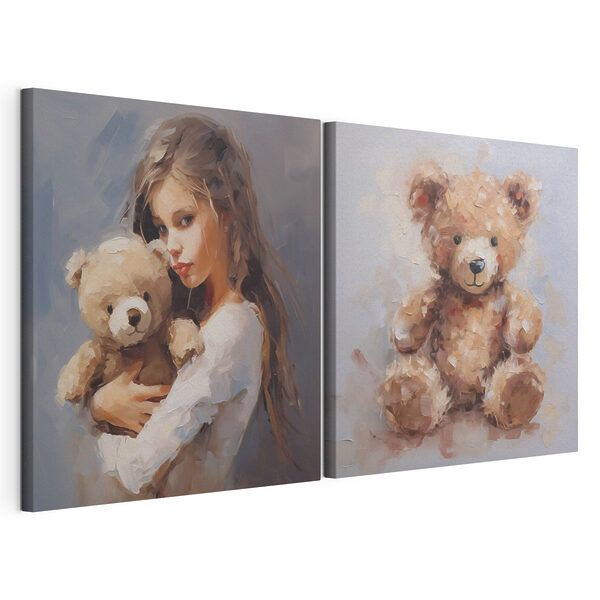 Tablou modular pe pânză Fetiță care ține în brațe un ursuleț de pluș (SKU: m01029) Tablou modular pe pânză Tablou modular pe pânză Fetiță care ține în brațe un ursuleț de pluș (SKU: m01029)