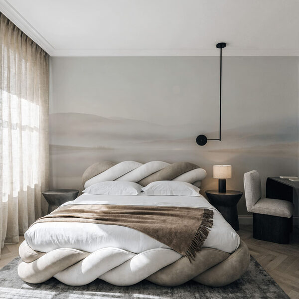 Fototapet Peisaj cețos cu dealuri și apă (SKU: t01075) Fototapet Peisaj cețos cu dealuri și apă (SKU: t01075)