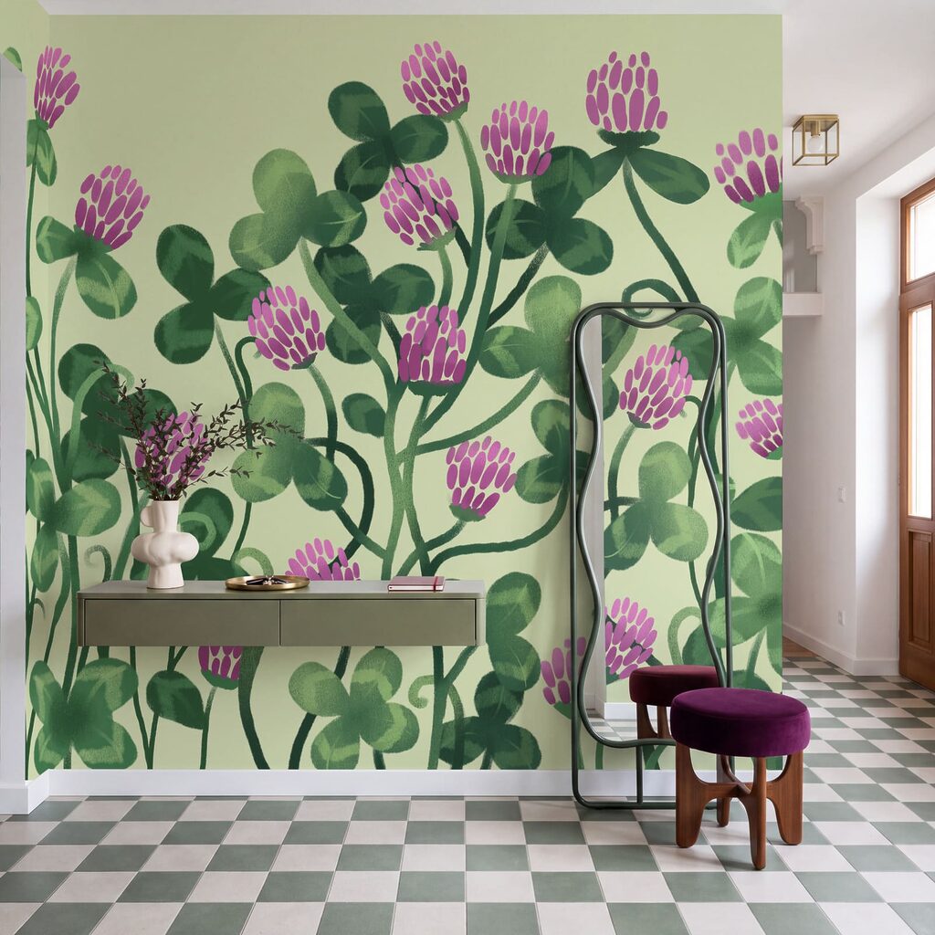 Fototapet - Flori în culori vii, înconjurate de vegetație luxuriantă (SKU: t01121)